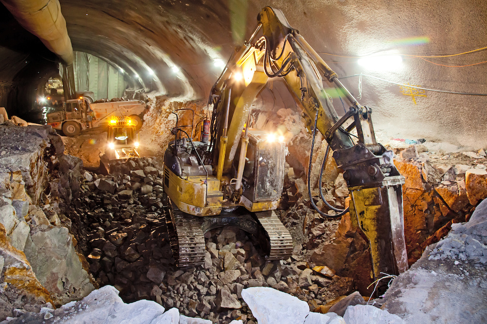 AdobeStock_tunnel