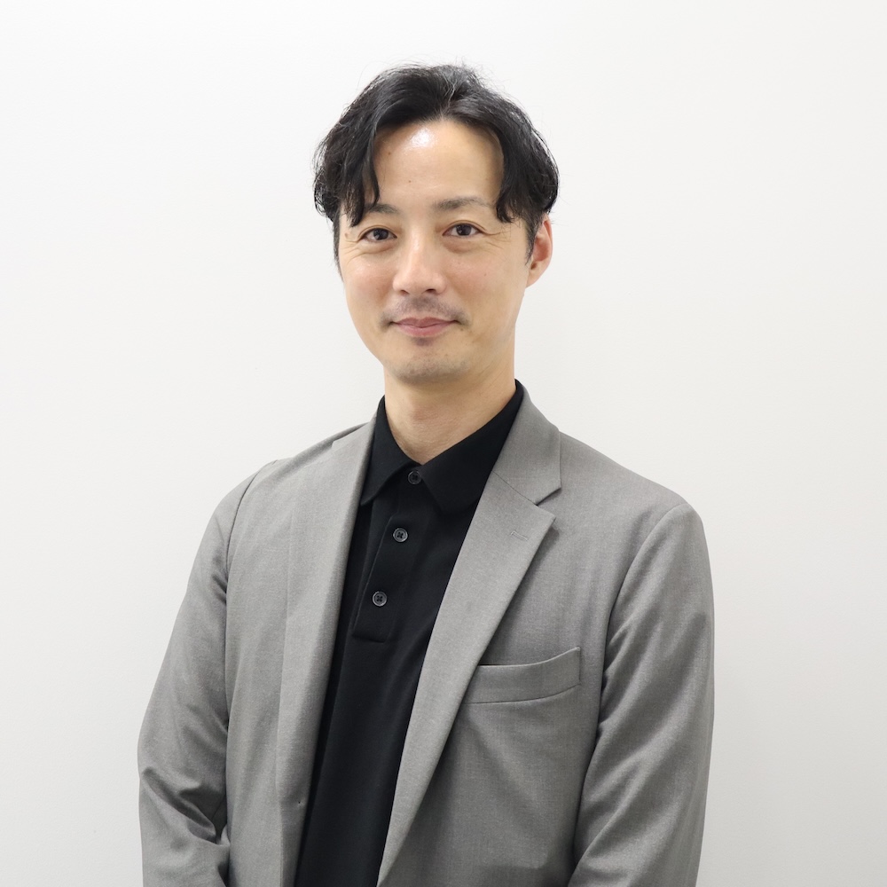 鈴木啓之氏